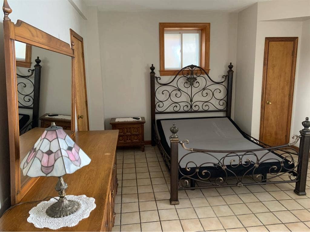 Room for rent in shared ocean view