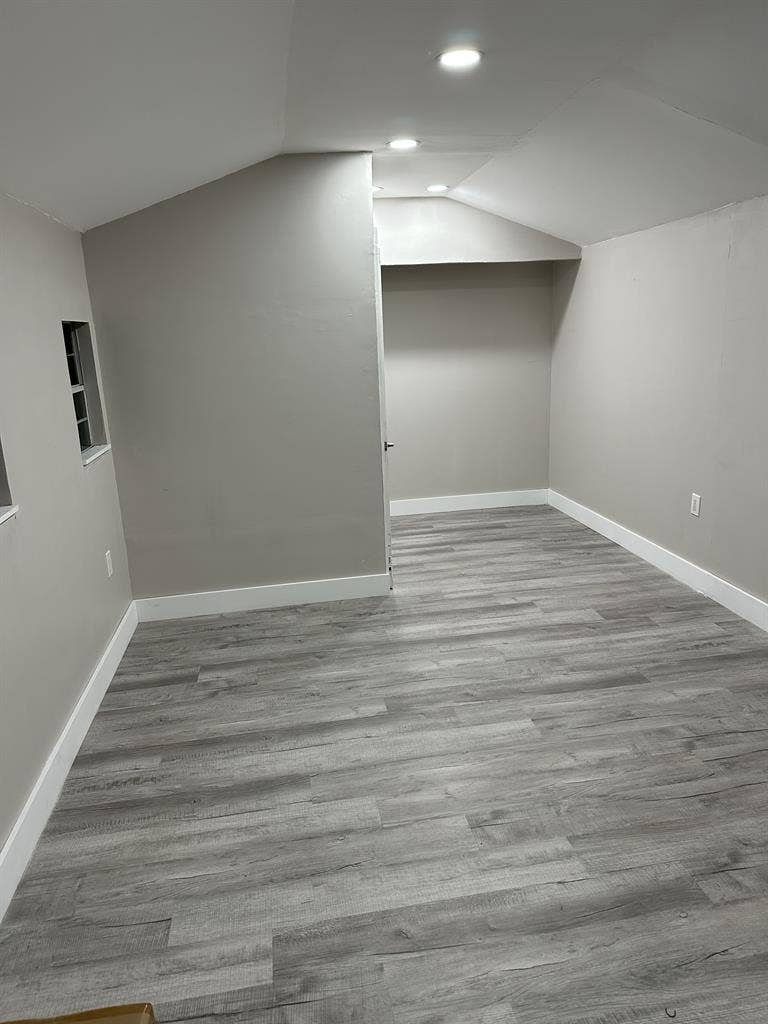 New Studio Apartment