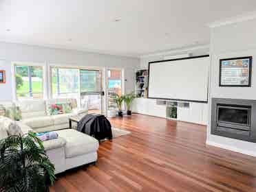Furnished room for Rent