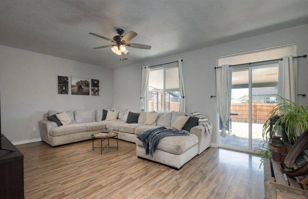 Unfurnished Room For Rent