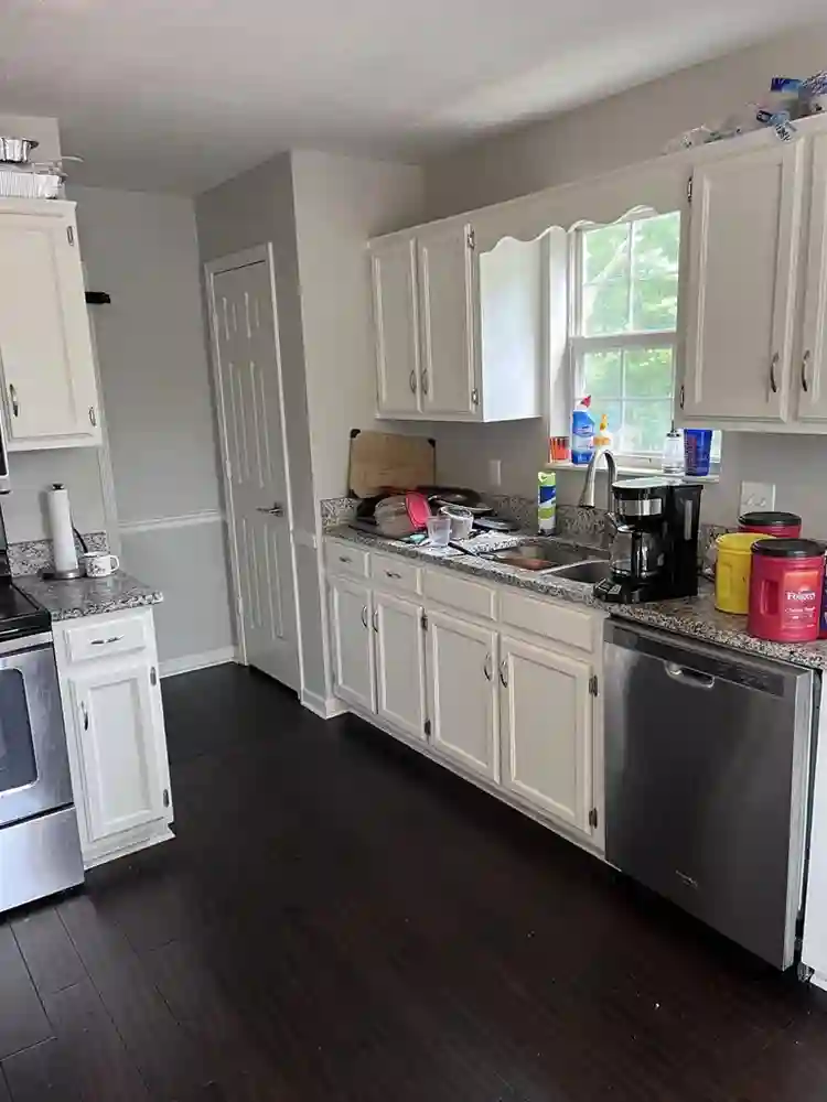 Hermitage area- Room for rent