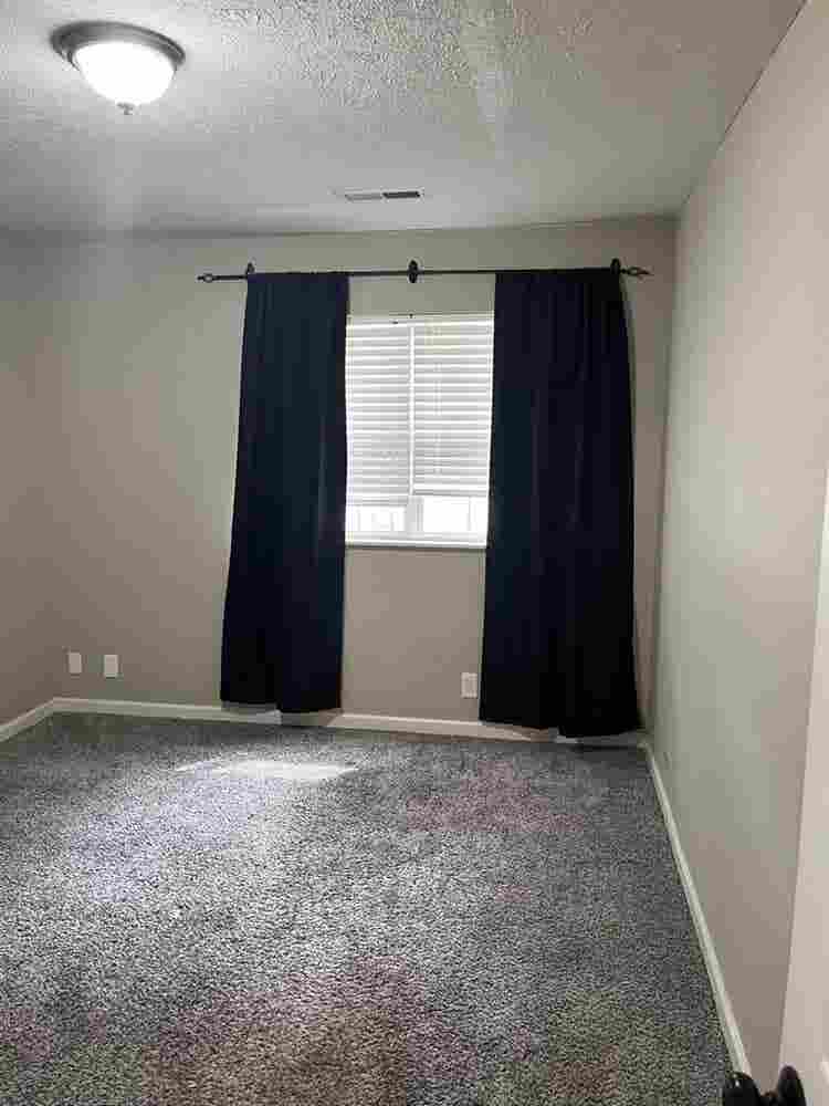 Hermitage area- Room for rent