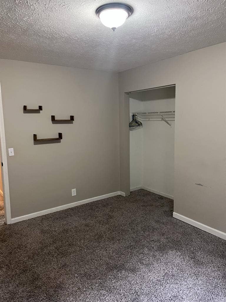 Hermitage area- Room for rent