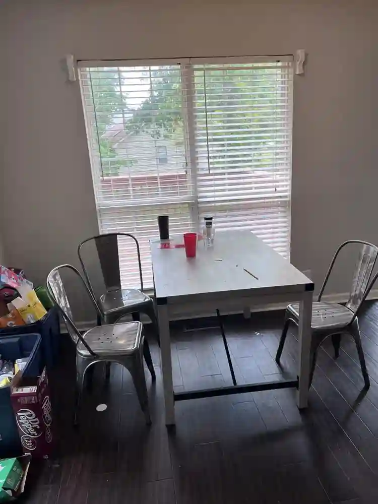 Hermitage area- Room for rent