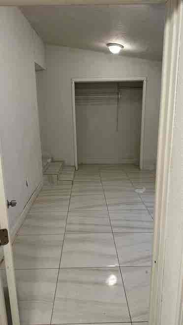 Private room and bathroom
