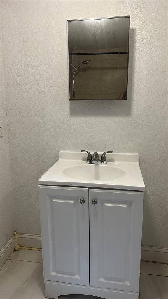Private room and bathroom