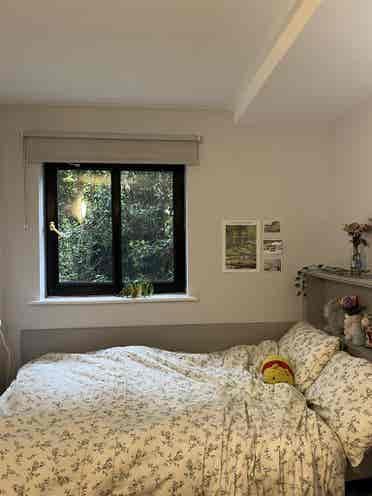 Student Room Available!!!