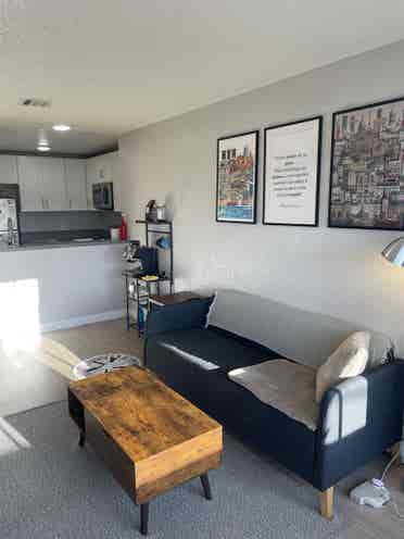 Spacious 2 Bedroom Sublet Koreatown