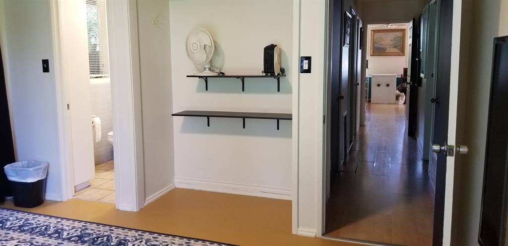 Single Room and bathroom available