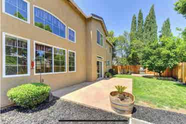 2 Rooms Available in South Natomas