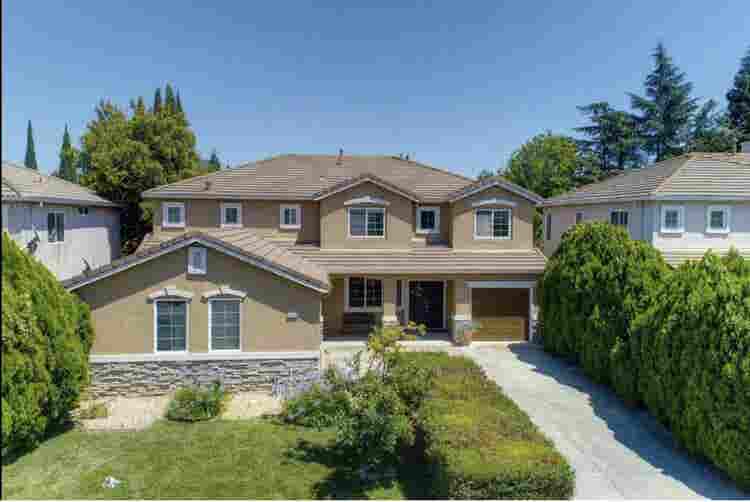 2 Rooms Available in South Natomas