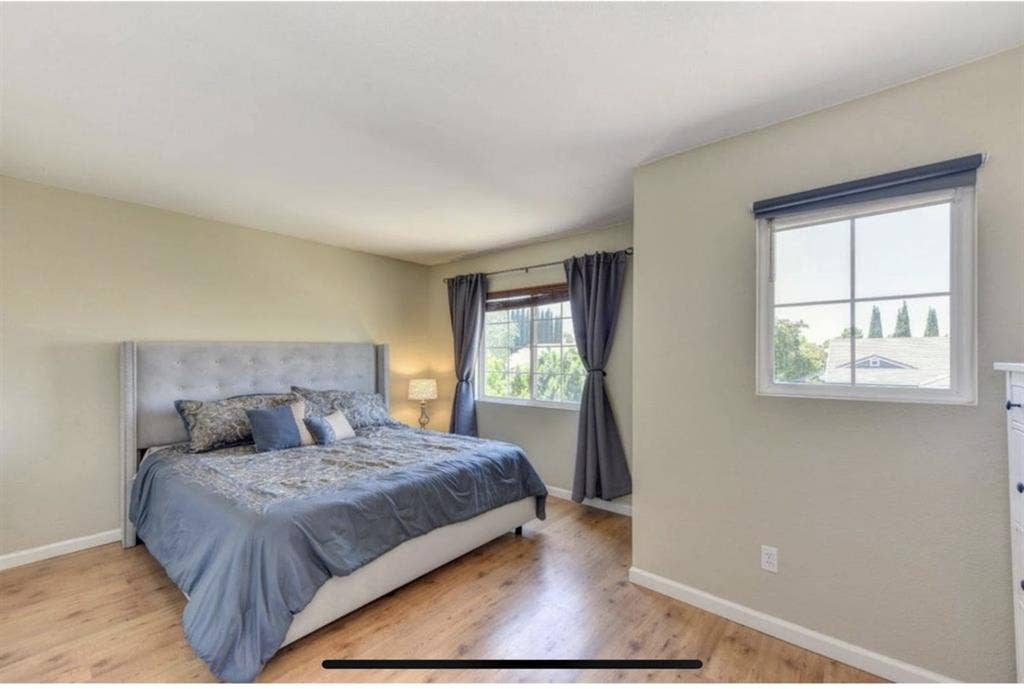 2 Rooms Available in South Natomas