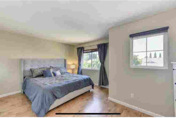 2 Rooms Available in South Natomas