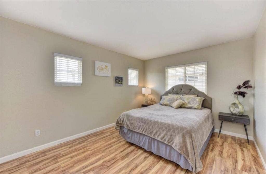 2 Rooms Available in South Natomas