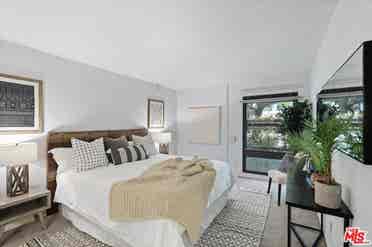 Perfect Location many amenities!