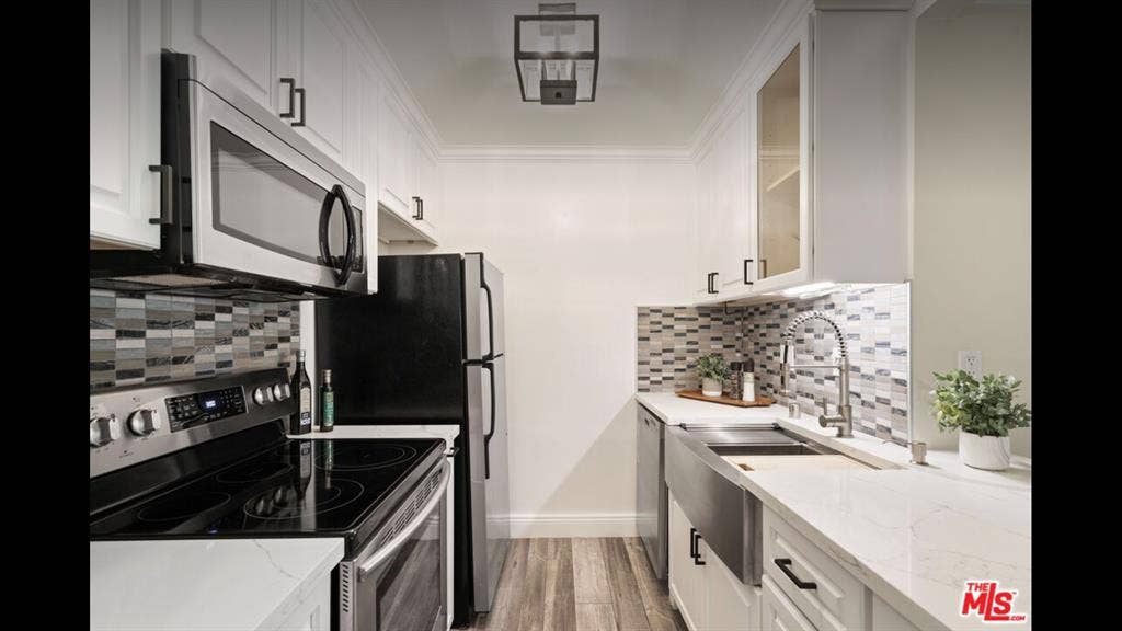 Perfect Location many amenities!