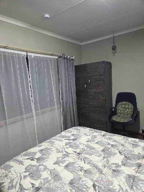 Room with double bed