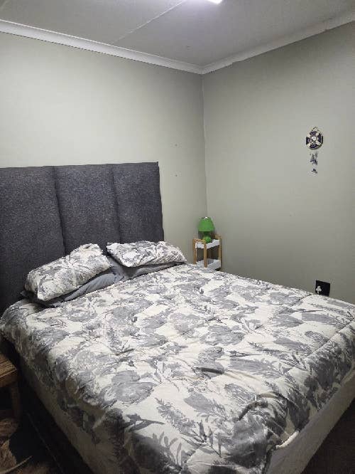 Room with double bed