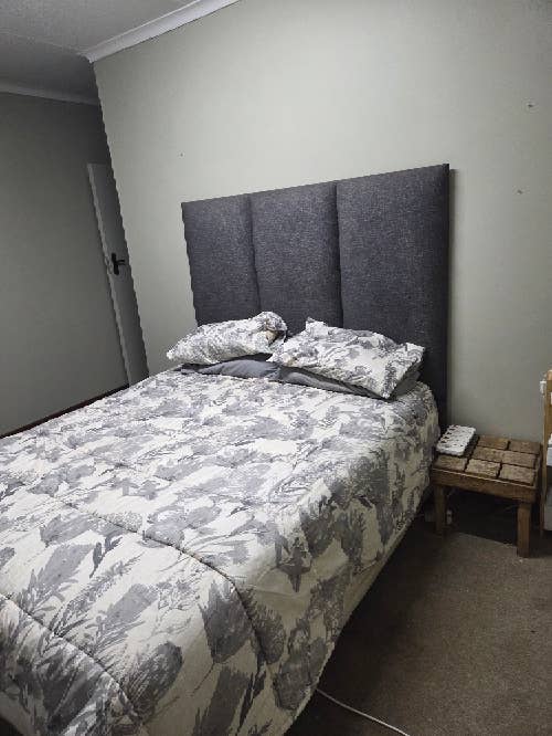 Room with double bed