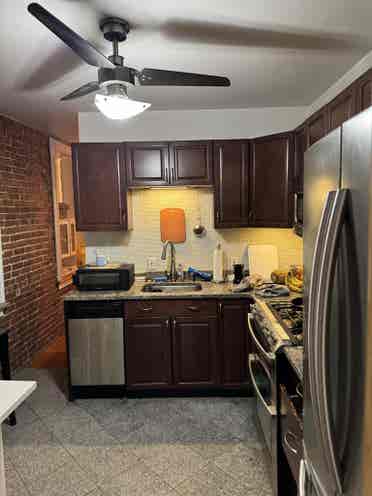 Looking for new roomate