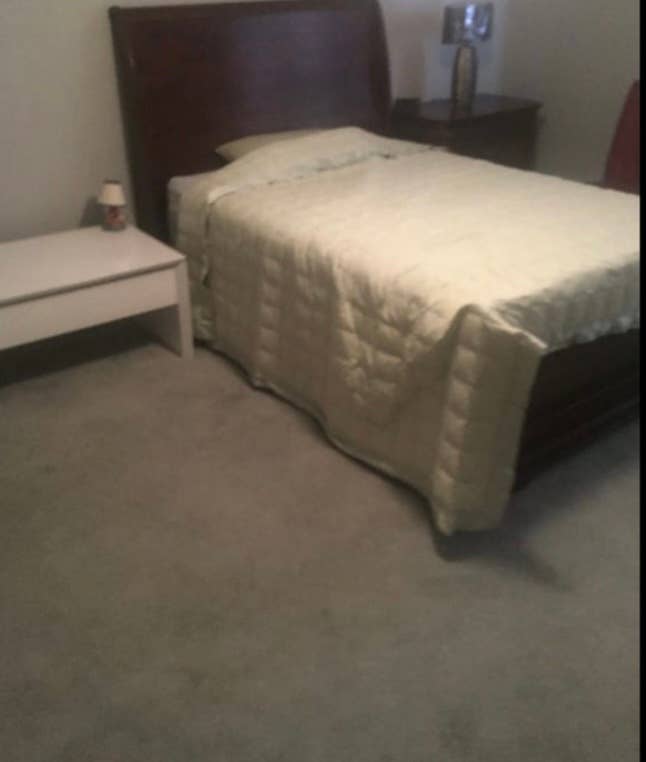 Furnished room, private bathroom