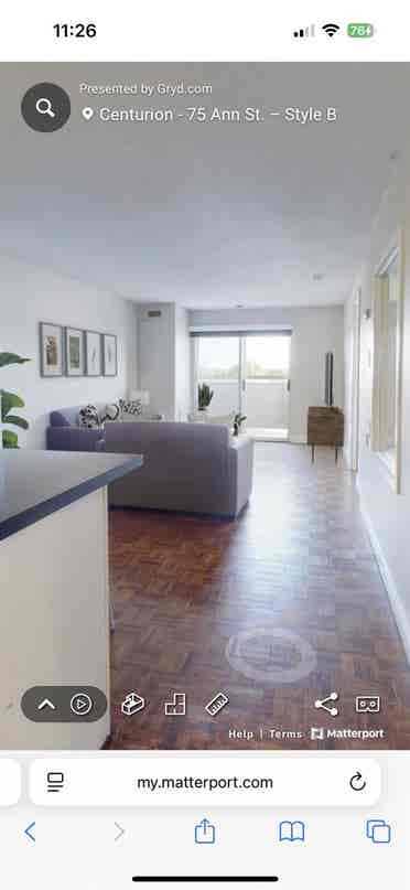 1 room available in 3bed apartment