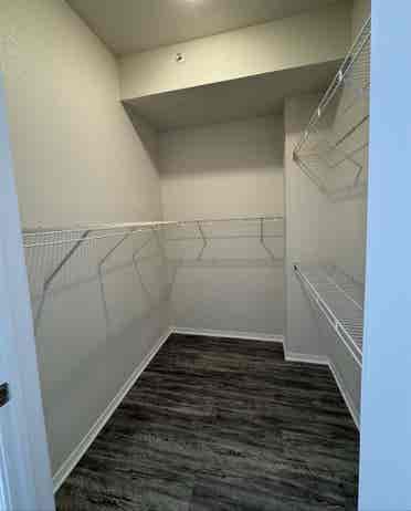 Looking for a roommate ASAP