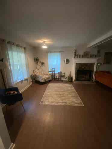 Room and shared bathroom available!