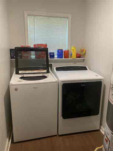 Room and shared bathroom available!