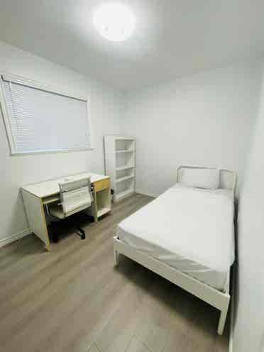 1 Bedroom for Rent (Female Only)