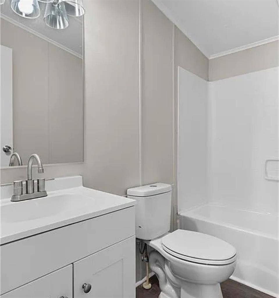 Room for rent, private bathroom.