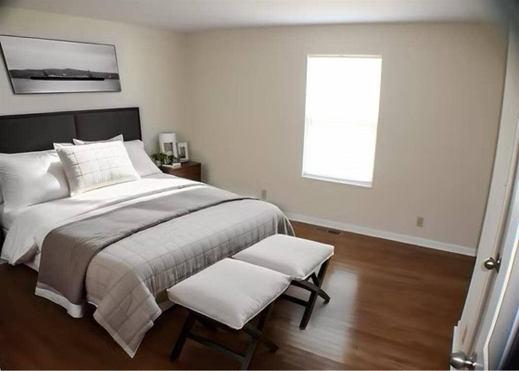 Private bedroom~ w bethel ave