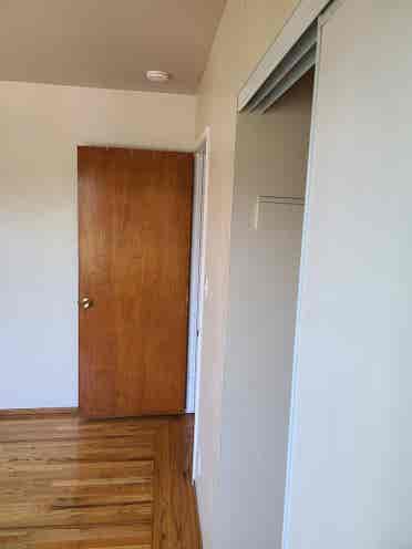 sqft room for rent in 2 bedroom