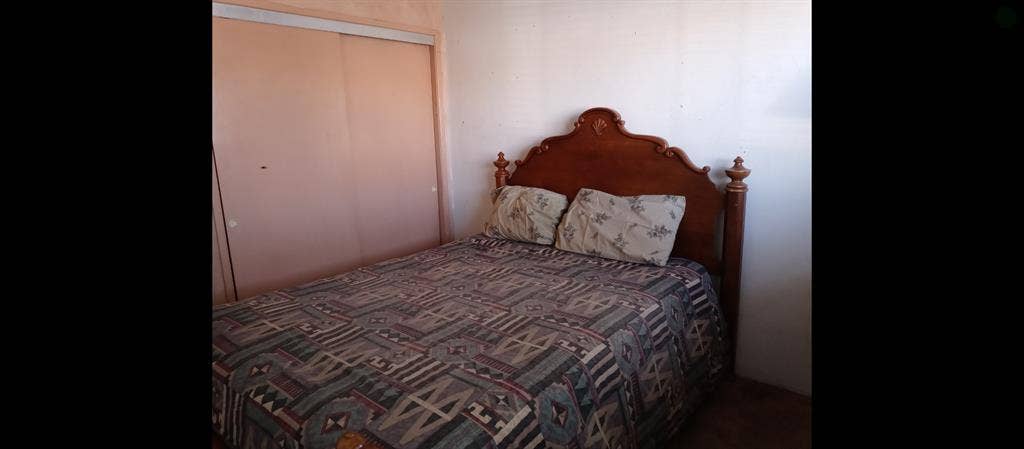 BEDROOM FOR RENT