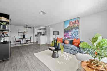 Room for Rent w/ bathroom