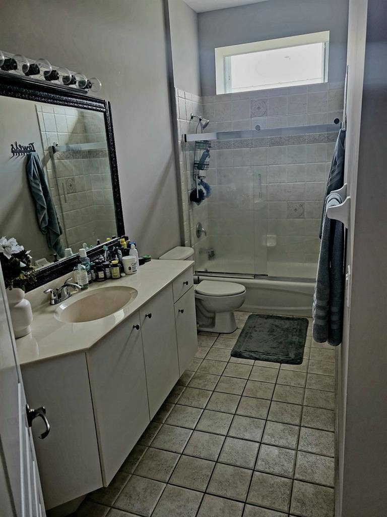 Private bedroom and bathroomm