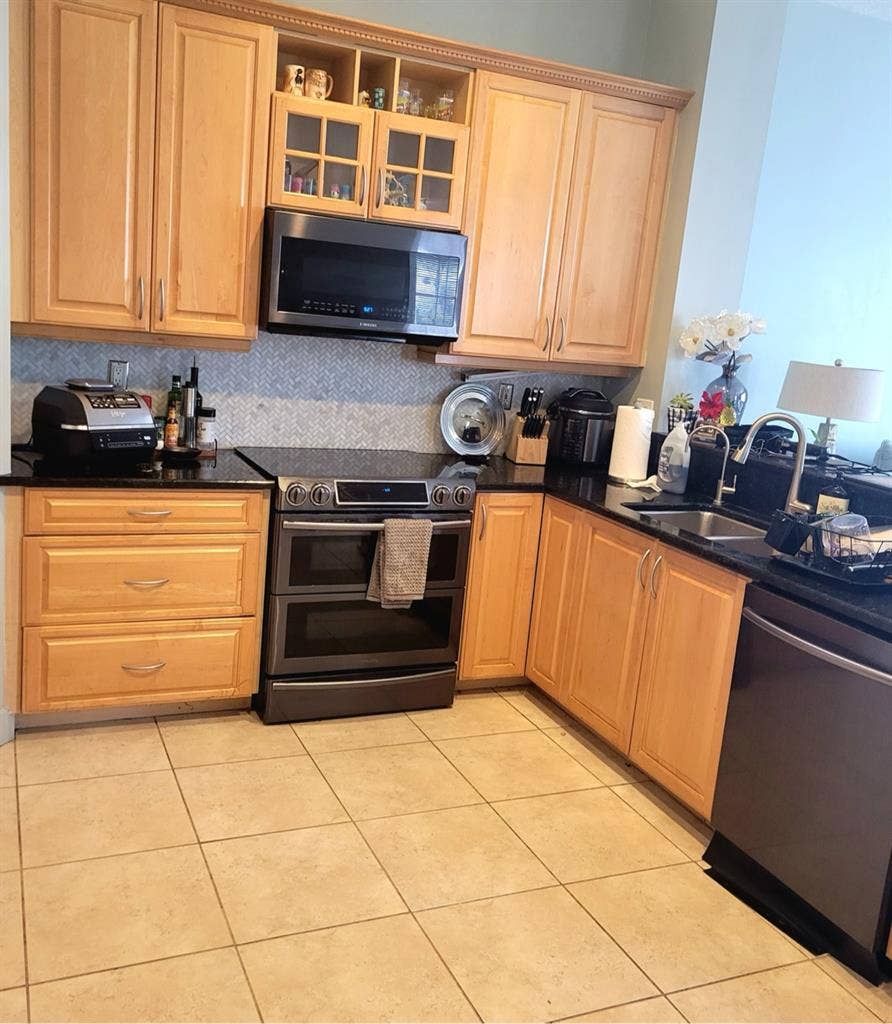 Private Furnished Bedroom