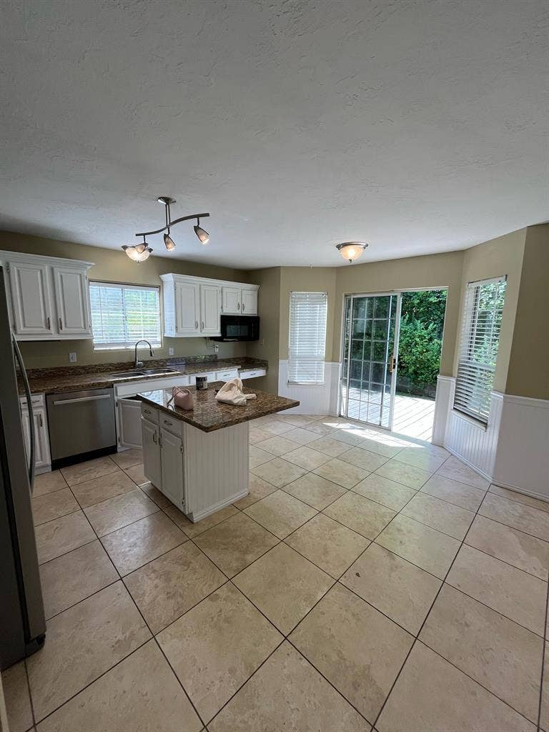 2 bedrooms for rent
