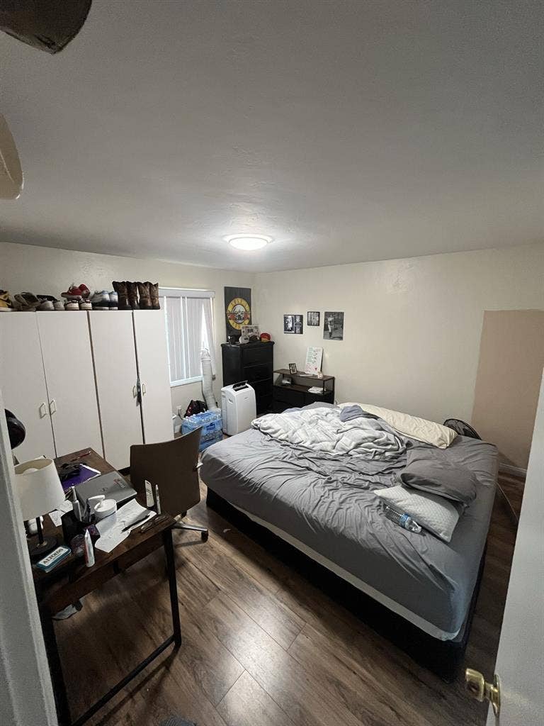 2 Rooms for Rent