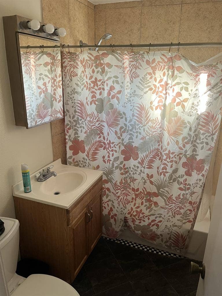 2 Rooms for Rent