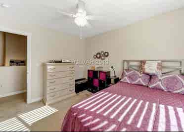 Townhouse room for rent