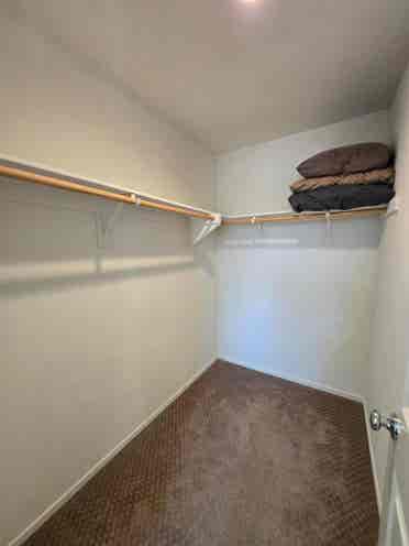 PRIVATE DOUBLE ROOM & BATHROOM