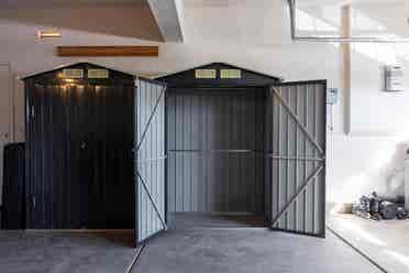 PRIVATE DOUBLE ROOM & BATHROOM