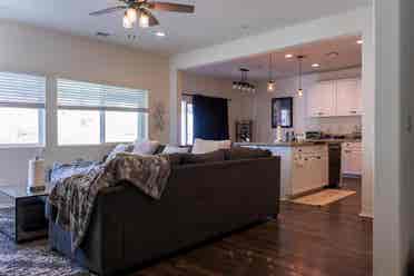 PRIVATE DOUBLE ROOM & BATHROOM
