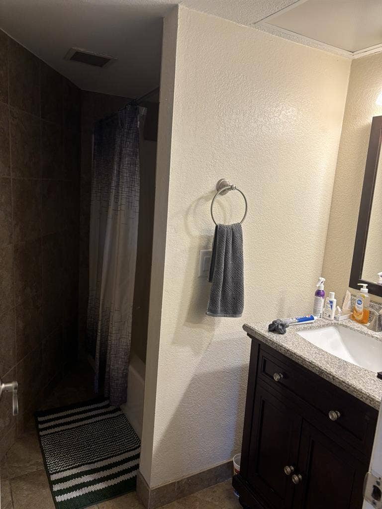 One room in 2 story townhouse!
