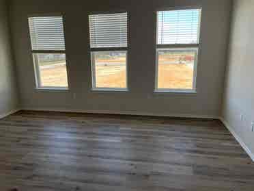1 Bedroom Apartment 6 Months
