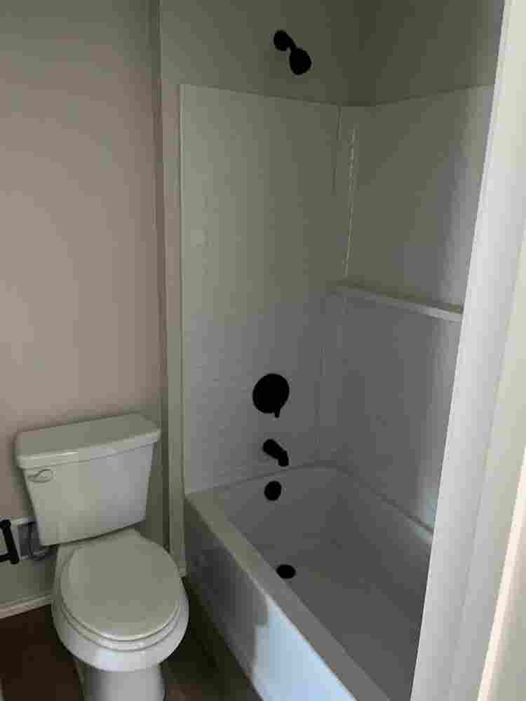 1 Bedroom Apartment 6 Months
