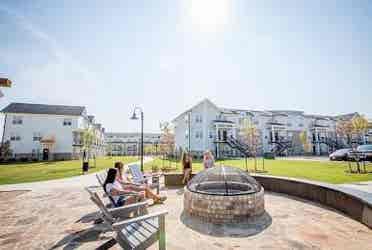Lease takeover in fall! Wildwood