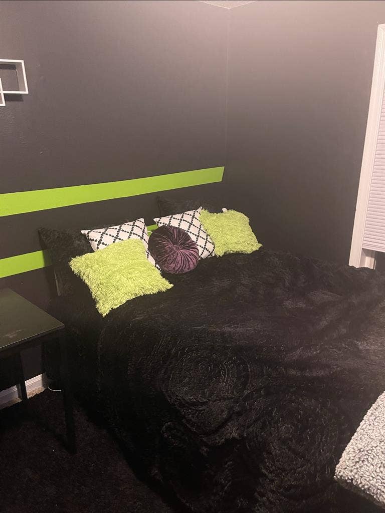 Fully furnished Room for Rent