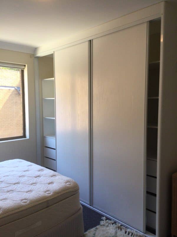 Room + private bathroom Kensington